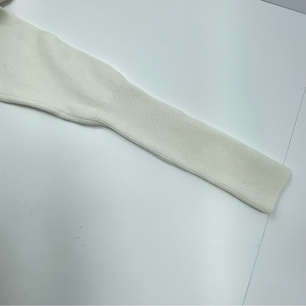 ARITZIA WILFRED Women's Cropped MockTurtleneck 100% Wool Sweater Ivory Size XXS - Picture 3 of 8